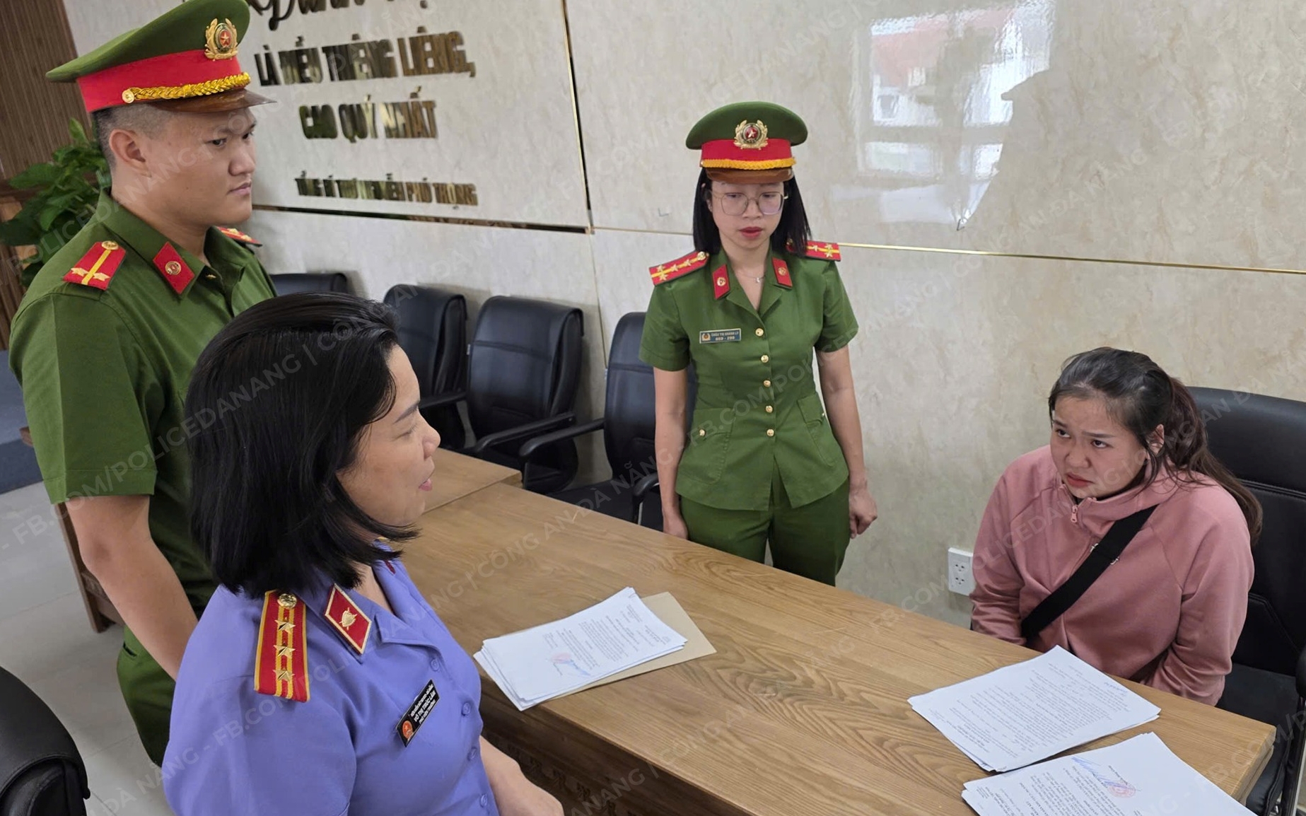 Xử lý thanh niên xăm trổ, thách thức công an, gây rối tại buổi Sơ duyệt diễu binh, diễu hành - Ảnh 2.