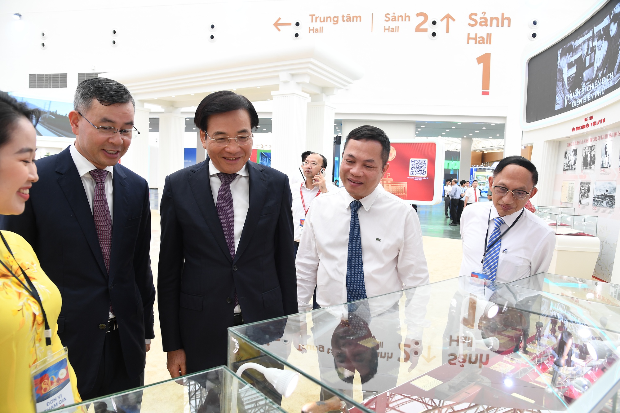 Lần đầu công bố hơn 90 con dấu Chính phủ tại Triển lãm 80 năm Hành trình Độc lập - Ảnh 2. Lần đầu công bố hơn 90 con dấu Chính phủ tại Triển lãm 80 năm Hành trình Độc lập - Ảnh 2.
