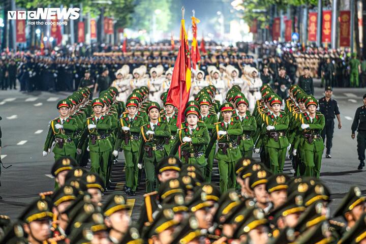 Ký ức chiến tranh Và hạnh phúc hòa bình của cựu binh Nguyễn Tiến Nhã tại Ba Đình - Ảnh 3.