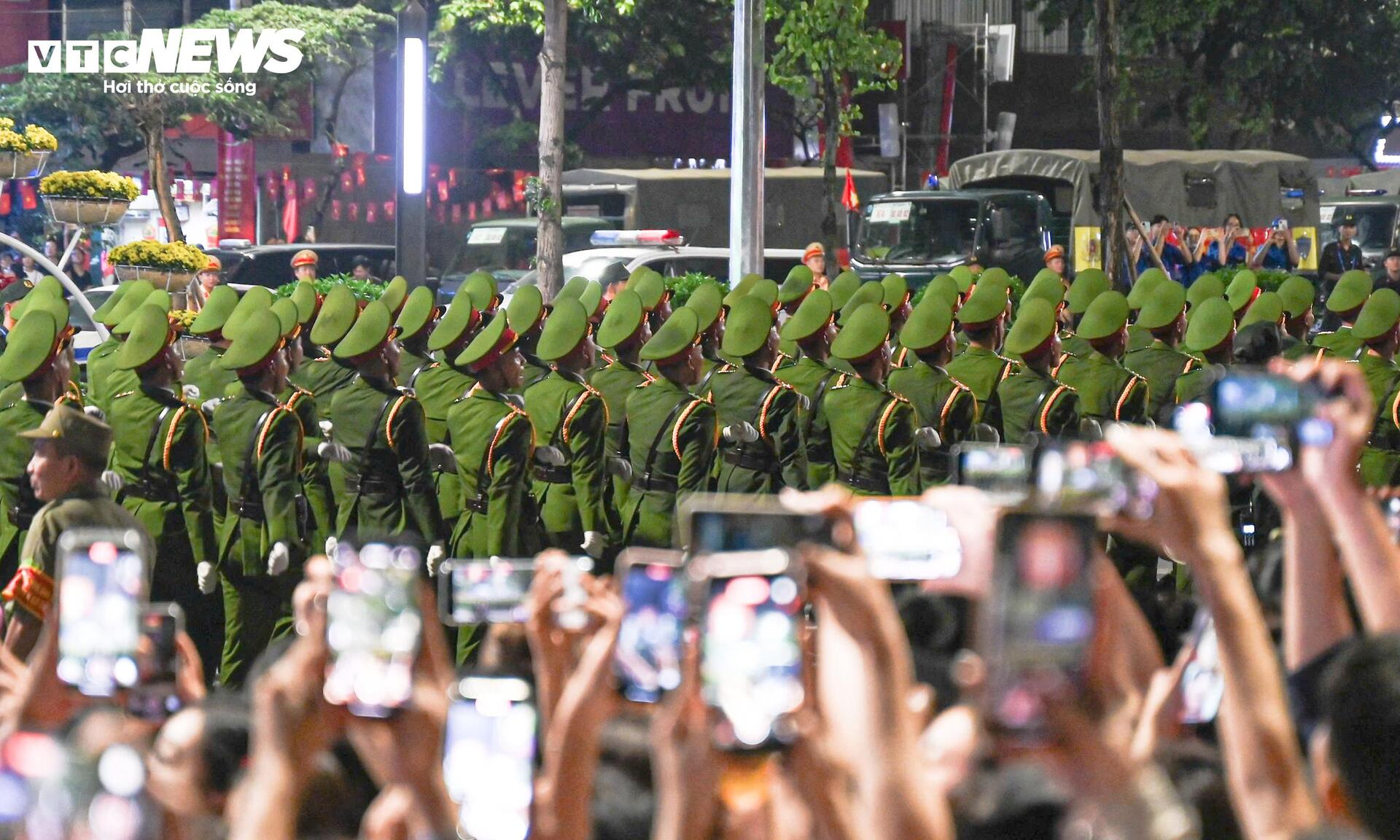 Khí thế hào hùng buổi sơ duyệt cấp Nhà nước tại Quảng trường Ba Đình - Ảnh 19. Khí thế hào hùng buổi sơ duyệt cấp Nhà nước tại Quảng trường Ba Đình - Ảnh 19.