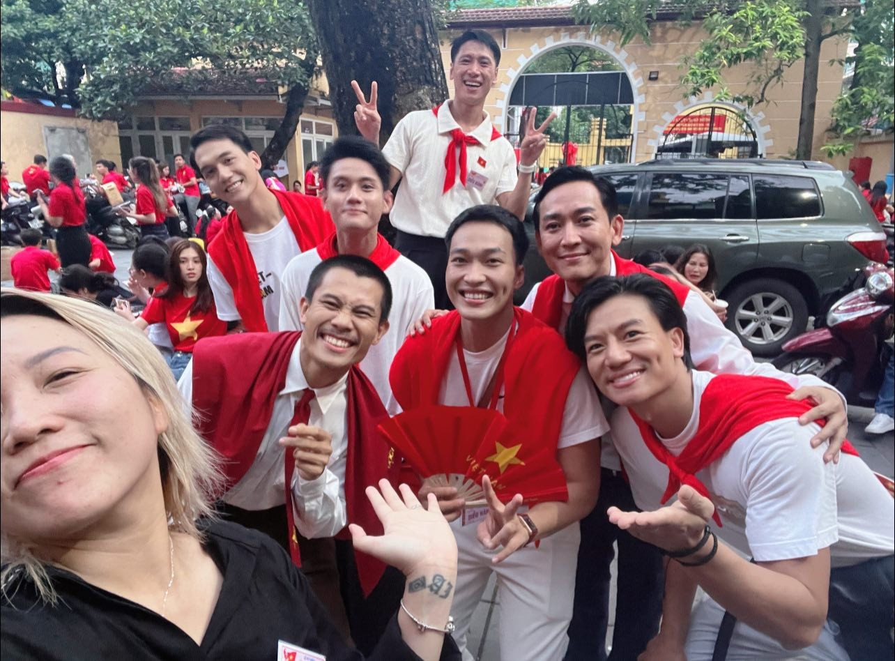 Dương Hoàng Yến đi lạc vào Khối Thiếu Nhi ở Sơ duyệt - Ảnh 17. Dương Hoàng Yến đi lạc vào Khối Thiếu Nhi ở Sơ duyệt - Ảnh 17.