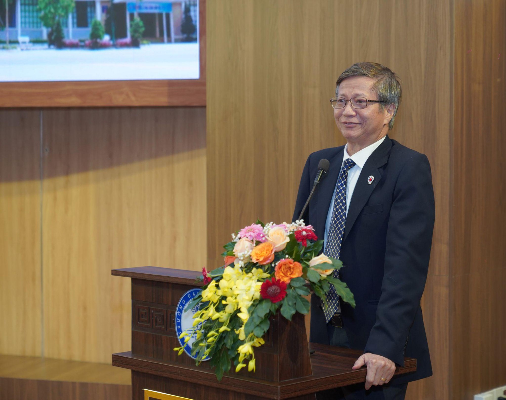 OMRON hỗ trợ y tế tuyến cơ sở ph&aacute;t hiện sớm tăng huyết &aacute;p kh&ocirc;ng triệu chứng với thiết bị hiện đại - Ảnh 2.