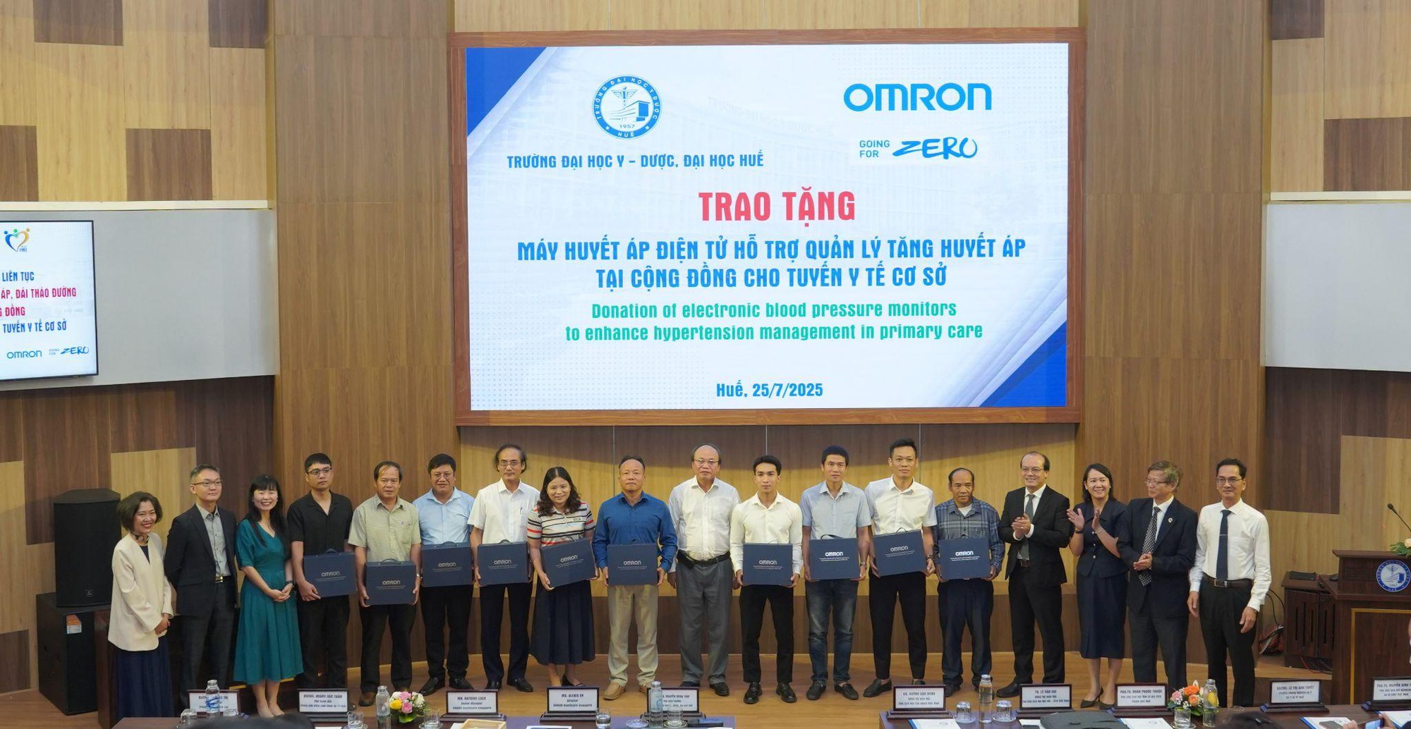 OMRON hỗ trợ y tế tuyến cơ sở ph&aacute;t hiện sớm tăng huyết &aacute;p kh&ocirc;ng triệu chứng với thiết bị hiện đại - Ảnh 3.