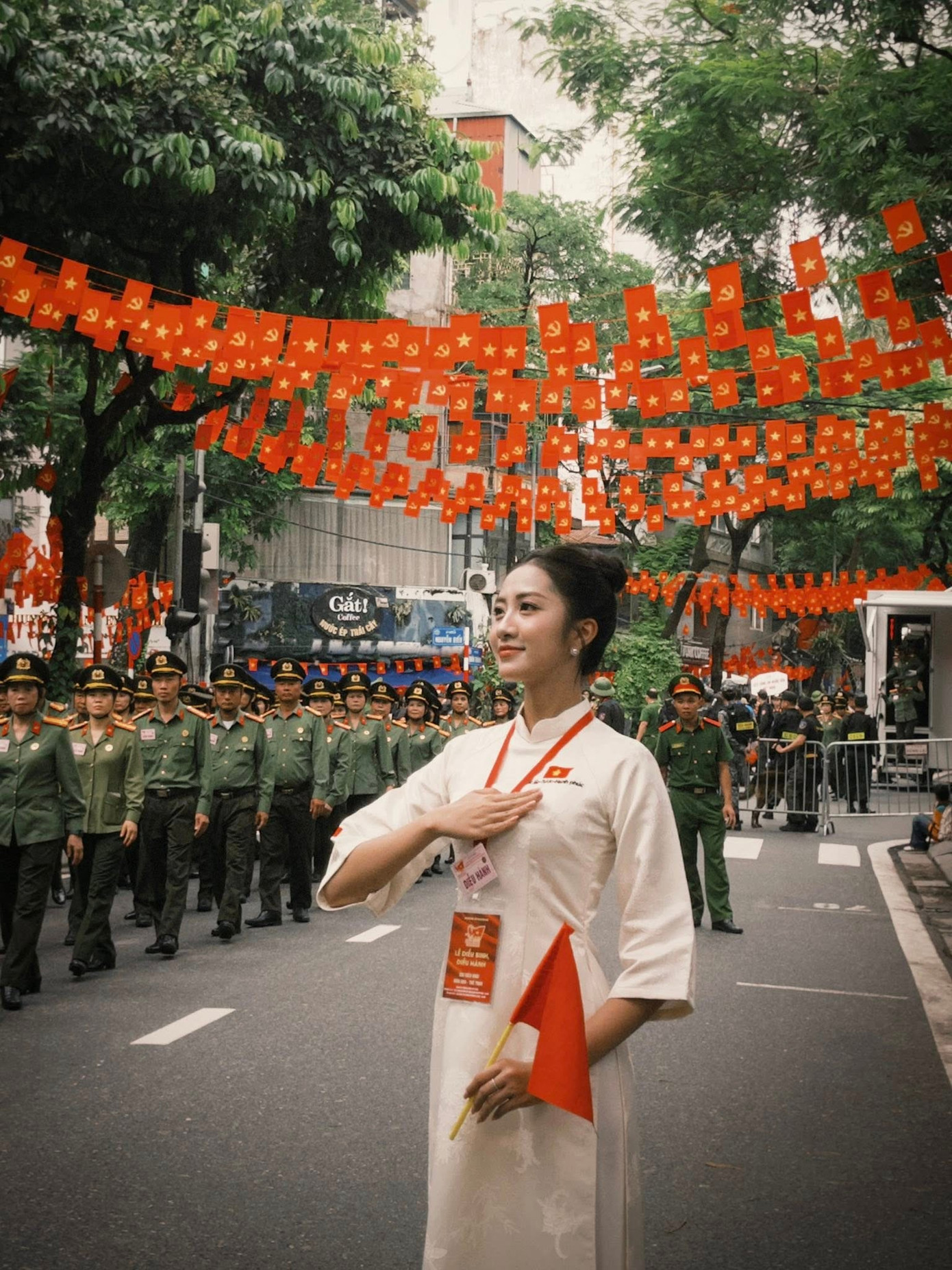 Dương Hoàng Yến đi lạc vào Khối Thiếu Nhi ở Sơ duyệt - Ảnh 19. Dương Hoàng Yến đi lạc vào Khối Thiếu Nhi ở Sơ duyệt - Ảnh 19.