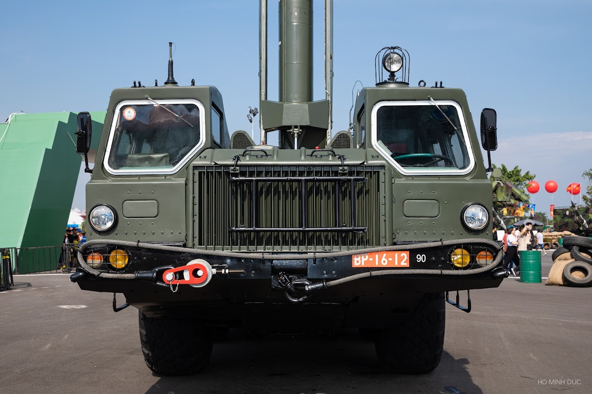 Tổ hợp tên lửa Scud-B 'sừng sững' tại công trình kỷ lục Việt Nam: Nặng gần 6 tấn, bắn xa nhất 300km - Ảnh 3.