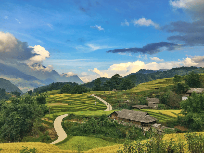 Nơi vắng vẻ nhiều người chưa biết ở Sa Pa, nhìn ảnh du khách nhận xét: "Đúng là cảnh đẹp trần gian!" - Ảnh 3.