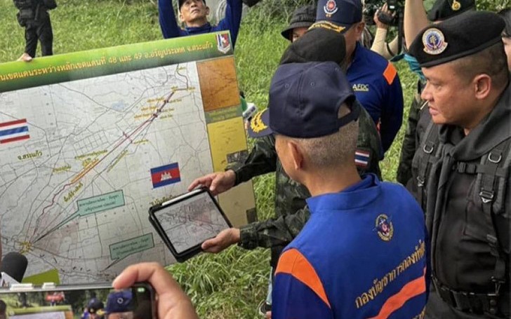 Quyền Thủ tướng Thái Lan bị cáo buộc phạm tội khi quân - Ảnh 2.