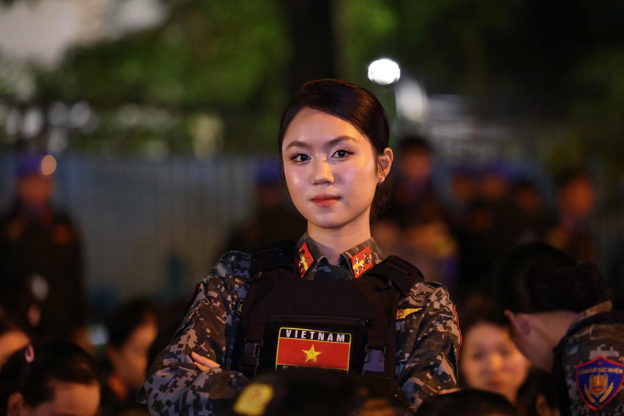 &ldquo;G&agrave; con đi điều lệnh&rdquo; - mỹ nh&acirc;n ĐH Cảnh s&aacute;t nh&acirc;n d&acirc;n TP.HCM đang được t&igrave;m kiếm l&agrave; ai?- Ảnh 10.