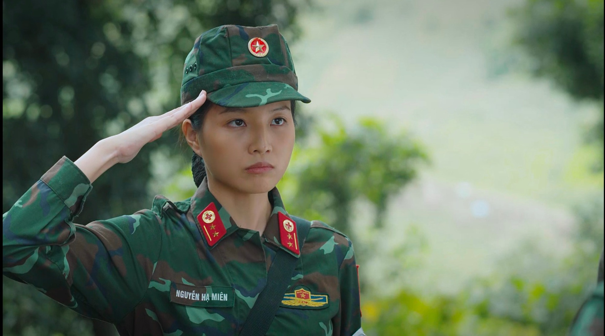 Mỹ nhân đắt show nhất Việt Nam hiện tại: 1 năm đóng 6 phim siêu hot, phủ sóng dày đặc đi đâu cũng thấy mặt- Ảnh 6.