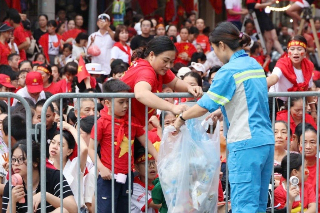Sổ tay hướng dẫn chi tiết rất quan trọng cho toàn bộ người dân đi xem Tổng duyệt diễu binh sáng 30/8- Ảnh 25. Sổ tay hướng dẫn chi tiết rất quan trọng cho toàn bộ người dân đi xem Tổng duyệt diễu binh sáng 30/8- Ảnh 25.
