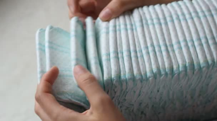 5 món đồ "siêu rẻ" bạn nên tránh xa nếu không muốn rước họa vào thân - Ảnh 1. 5 món đồ "siêu rẻ" bạn nên tránh xa nếu không muốn rước họa vào thân - Ảnh 1.