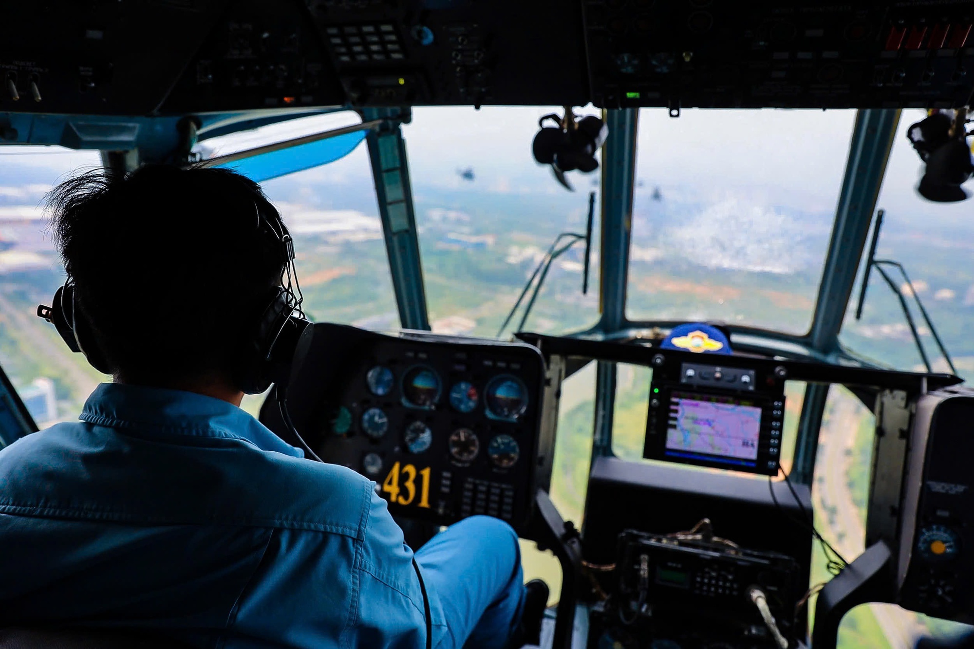 Ngắm dàn trực thăng 10 chiếc luyện tập đội hình 1-3-3-3 chuẩn bị Quốc khánh 2-9- Ảnh 6. Ngắm dàn trực thăng 10 chiếc luyện tập đội hình 1-3-3-3 chuẩn bị Quốc khánh 2-9- Ảnh 6.