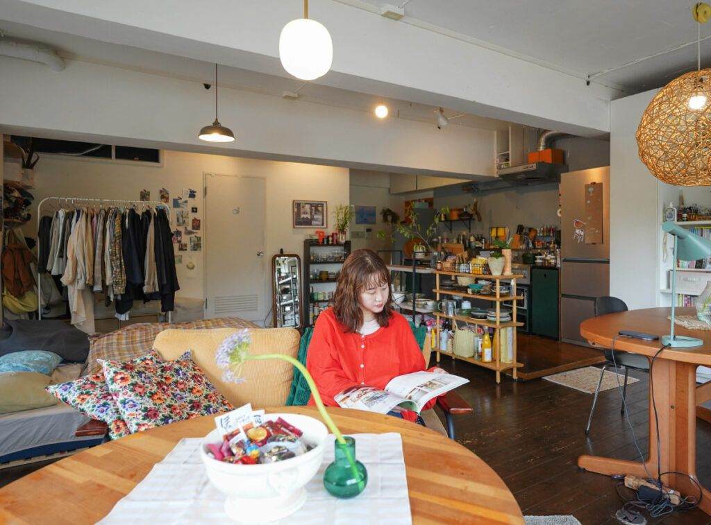 Mẹ H&agrave; Nội chia sẻ: T&ocirc;i từng ở tầng 28 suốt 8 năm, đến khi chuyển xuống tầng 6 mới biết cuộc sống thật sự thoải m&aacute;i l&agrave; thế n&agrave;o- Ảnh 1.