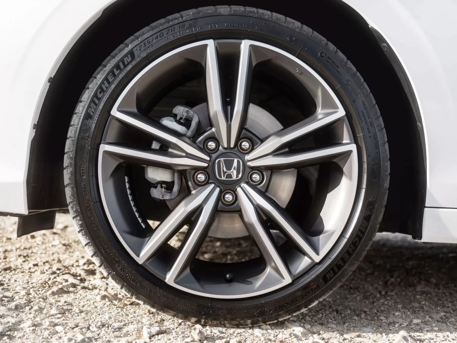 Khách Việt có thể thích bản Honda Civic mới này: Mâm mới, thêm tiện nghi hữu ích bên trong - Ảnh 7.