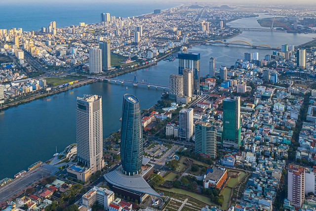 Siêu tòa tháp cao nhất miền Trung sắp lộ diện: Vượt Bitexco biểu tượng một thời, gia nhập “câu lạc bộ trên 70 tầng” cùng Keangnam 72 và Landmark 81 - Ảnh 1. Siêu tòa tháp cao nhất miền Trung sắp lộ diện: Vượt Bitexco biểu tượng một thời, gia nhập “câu lạc bộ trên 70 tầng” cùng Keangnam 72 và Landmark 81 - Ảnh 1.