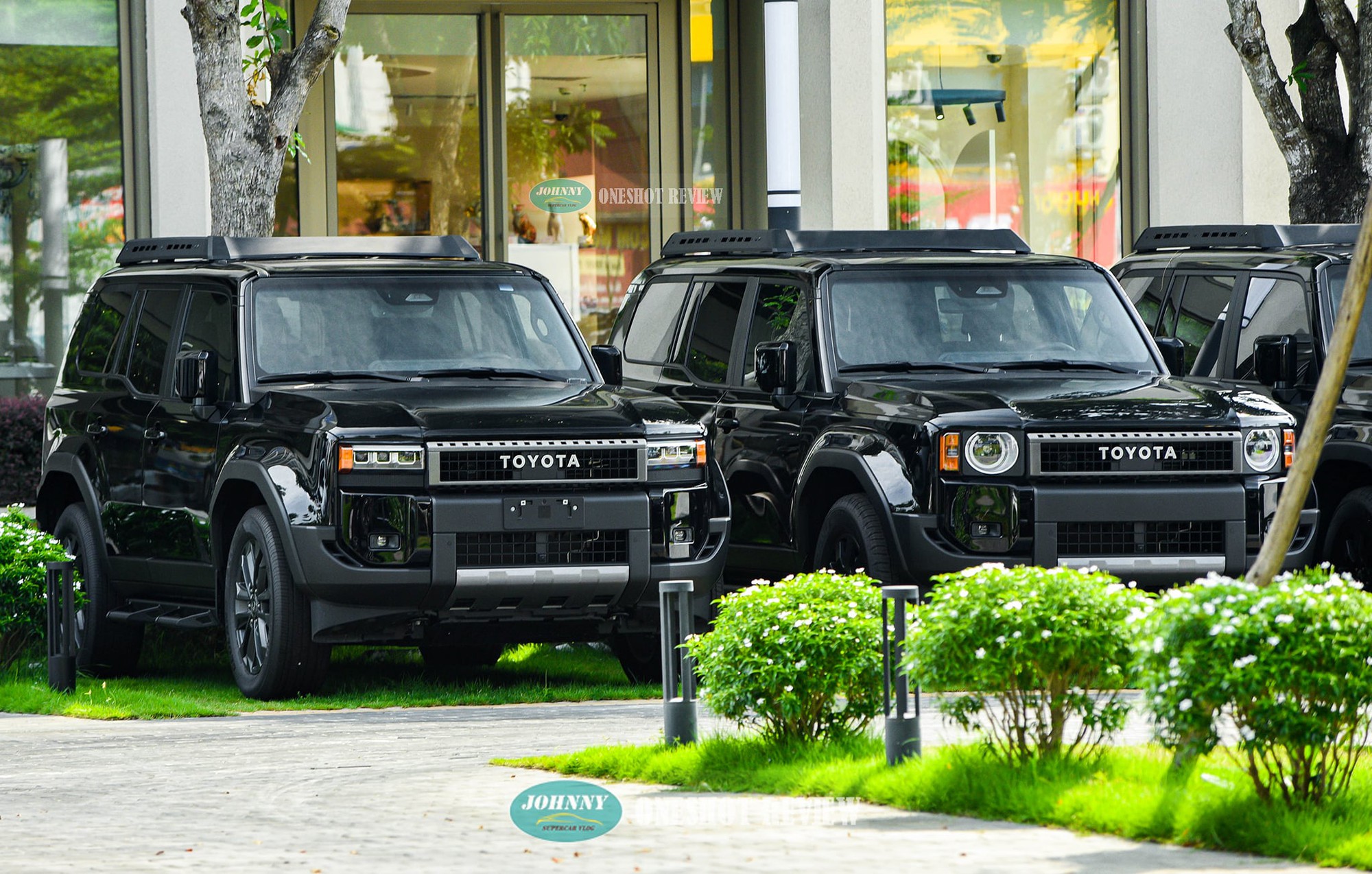 L&ocirc; Toyota Prado &lsquo;lạ&rsquo; xuất hiện tại Việt Nam: Thiết kế kh&aacute;c biệt, động cơ hybrid mạnh hơn hẳn xe ch&iacute;nh h&atilde;ng - Ảnh 2.