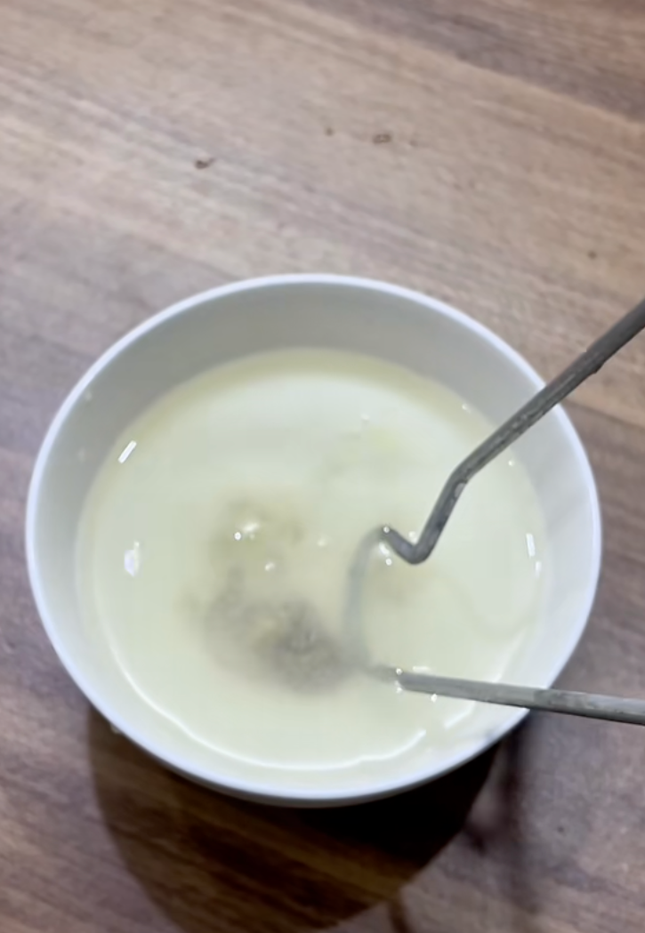 Mẹo đánh bóng trang sức xỉn màu chỉ 1 bước: Cô gái thử xong phải quay clip khoe vì quá bất ngờ- Ảnh 14.