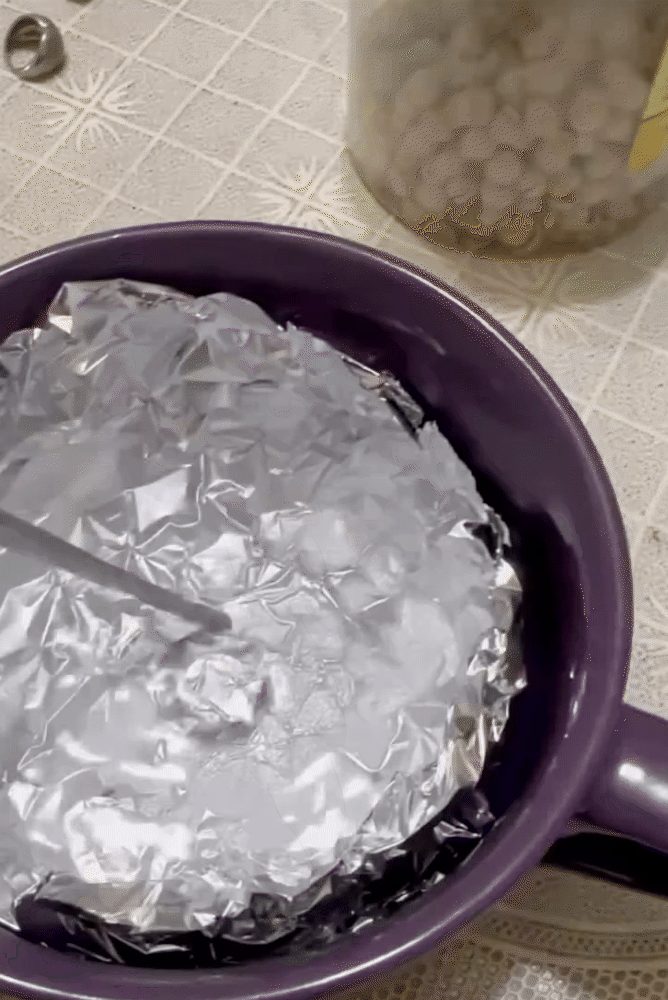 Mẹo đánh bóng trang sức xỉn màu chỉ 1 bước: Cô gái thử xong phải quay clip khoe vì quá bất ngờ- Ảnh 3.