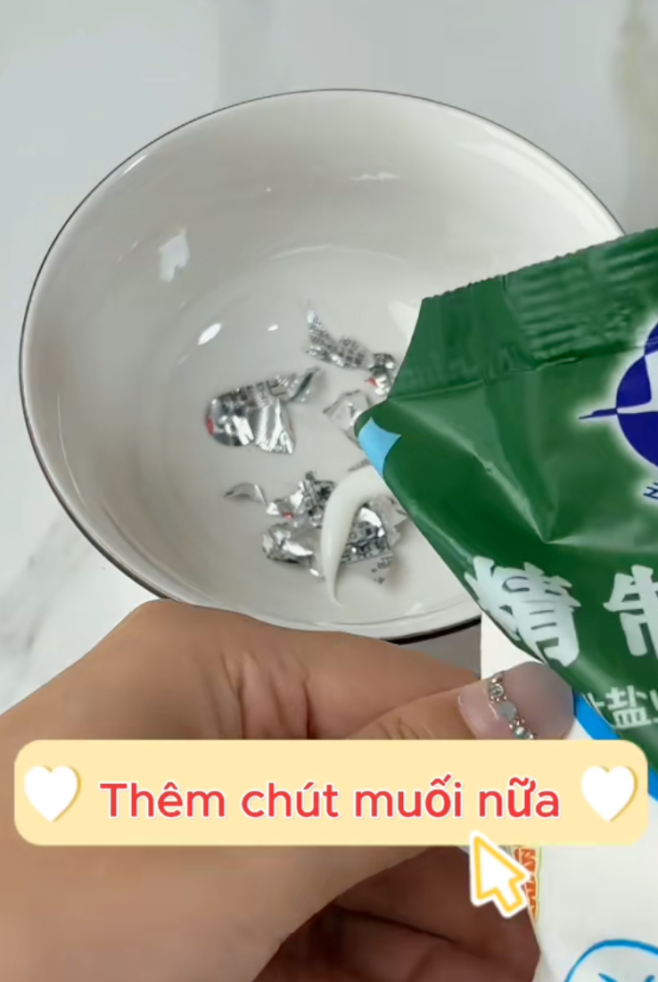 Mẹo đánh bóng trang sức xỉn màu chỉ 1 bước: Cô gái thử xong phải quay clip khoe vì quá bất ngờ- Ảnh 6.