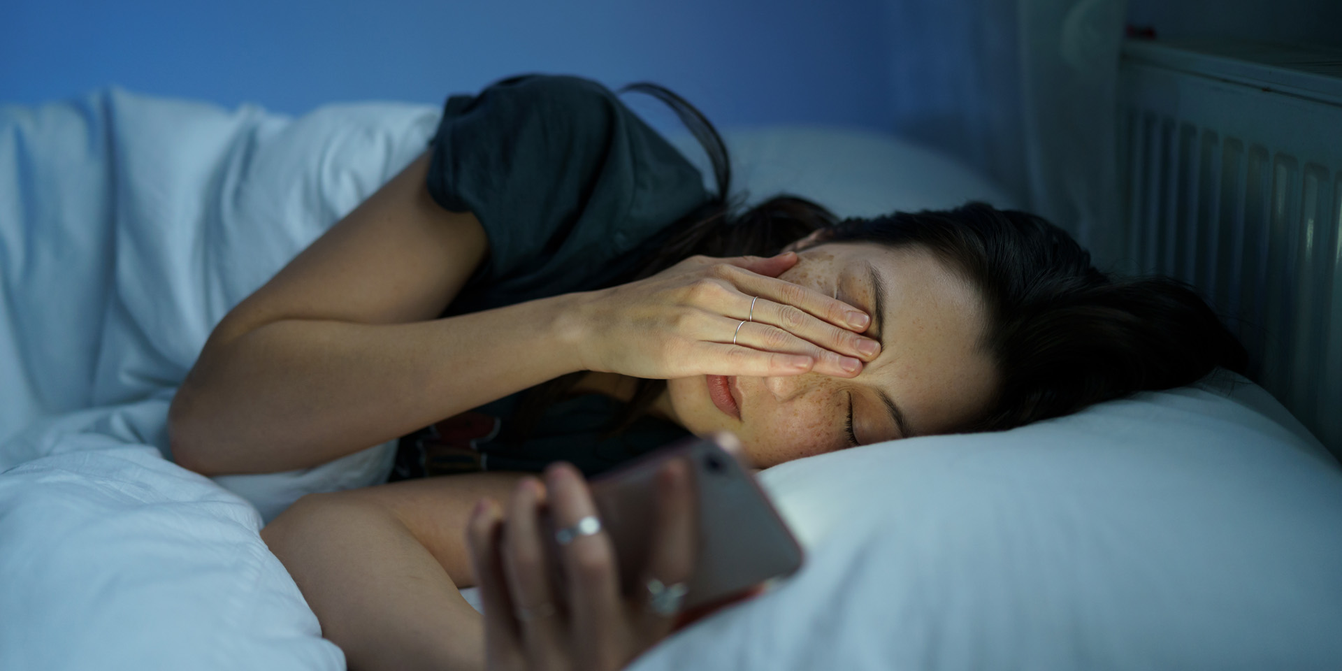Thời Điểm Nguy Hiểm Nhất Trong Ngày Mà Bạn Không Nên Dùng Điện Thoại 1 Digital Detox3 1754232469623 17542324699791793653825
