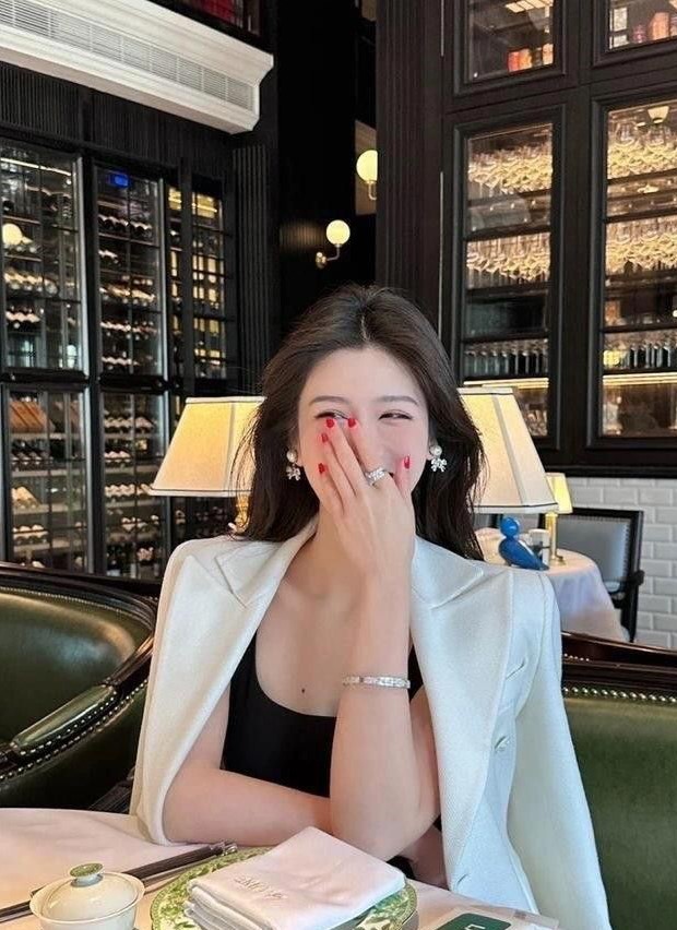 Người “giàu giả” thường khoe tiền ở 3 chỗ: Nghĩ được ngưỡng mộ, hoá ra lộ EQ âm vô cực- Ảnh 2.