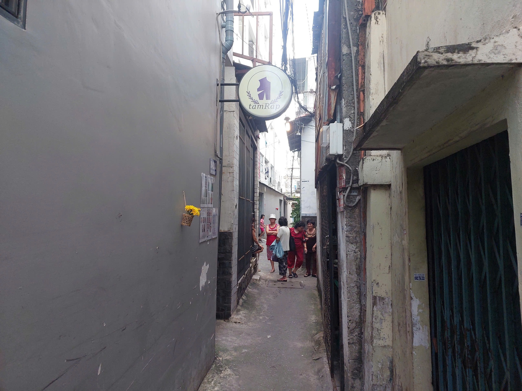 Bạn trai c&acirc;m điếc s&aacute;t hại bạn g&aacute;i , ph&aacute;t hiện thi thể trong vali ở TP HCM - Ảnh 1.