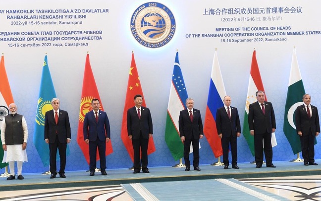 Hội nghị thượng đỉnh SCO: L&atilde;nh đạo c&aacute;c quốc gia ph&ecirc; chuẩn Tuy&ecirc;n bố Thi&ecirc;n T&acirc;n - Ảnh 2.