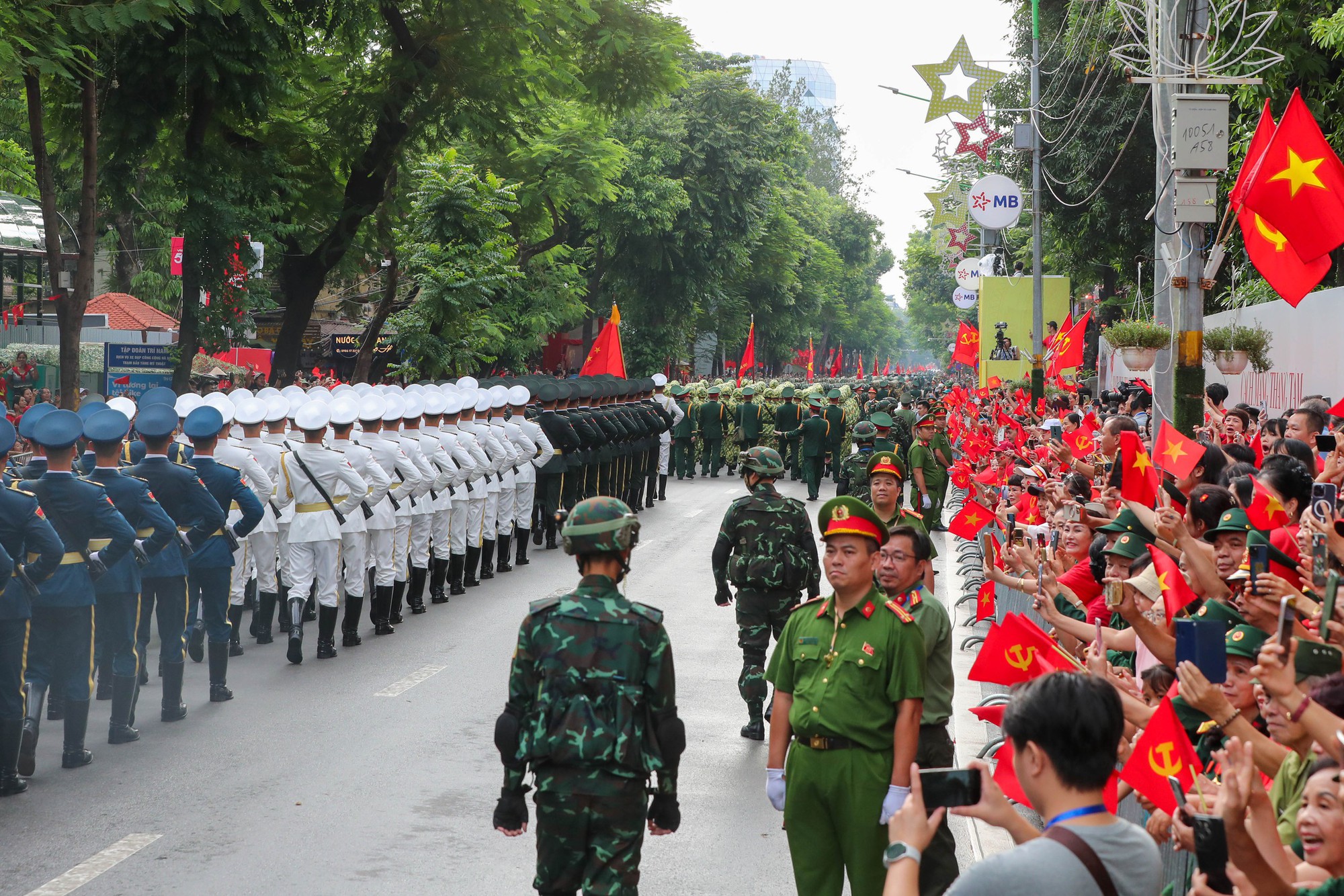 Tổng duyệt lễ diễu binh kỷ niệm 80 năm Quốc khánh tại Quảng trường Ba Đình - Ảnh 5.