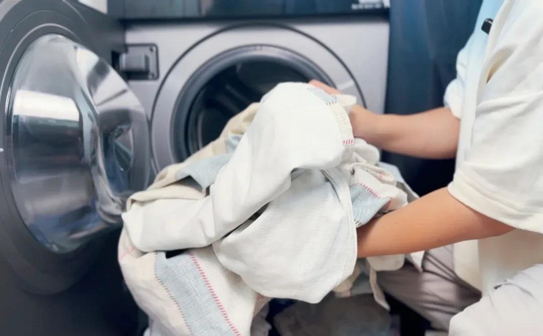 5 sai lầm thường gặp khi dùng máy giặt khiến bạn tiếc nuối - Ảnh 1. 5 sai lầm thường gặp khi dùng máy giặt khiến bạn tiếc nuối - Ảnh 1.