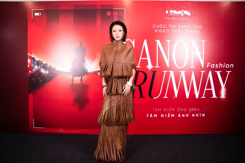 Fashionista Quỳnh Anh Shyn ngồi "ghế nóng"- Ảnh 1. Fashionista Quỳnh Anh Shyn ngồi "ghế nóng"- Ảnh 1.