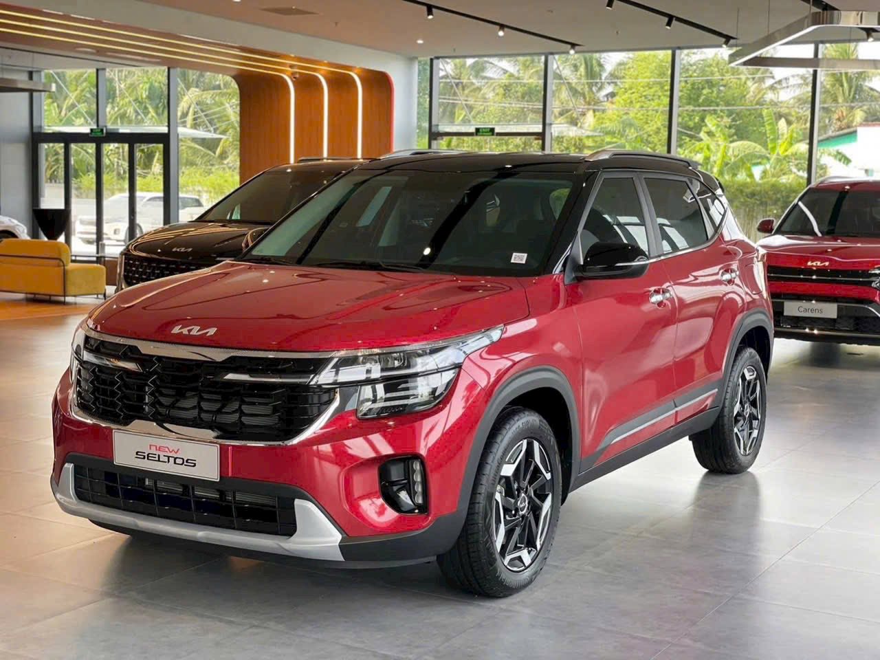 Kia Seltos "dọn kho" giảm giá tới 95 triệu đồng, giá bản giữa nay tiệm cận 'đàn em' Sonet - Ảnh 2.