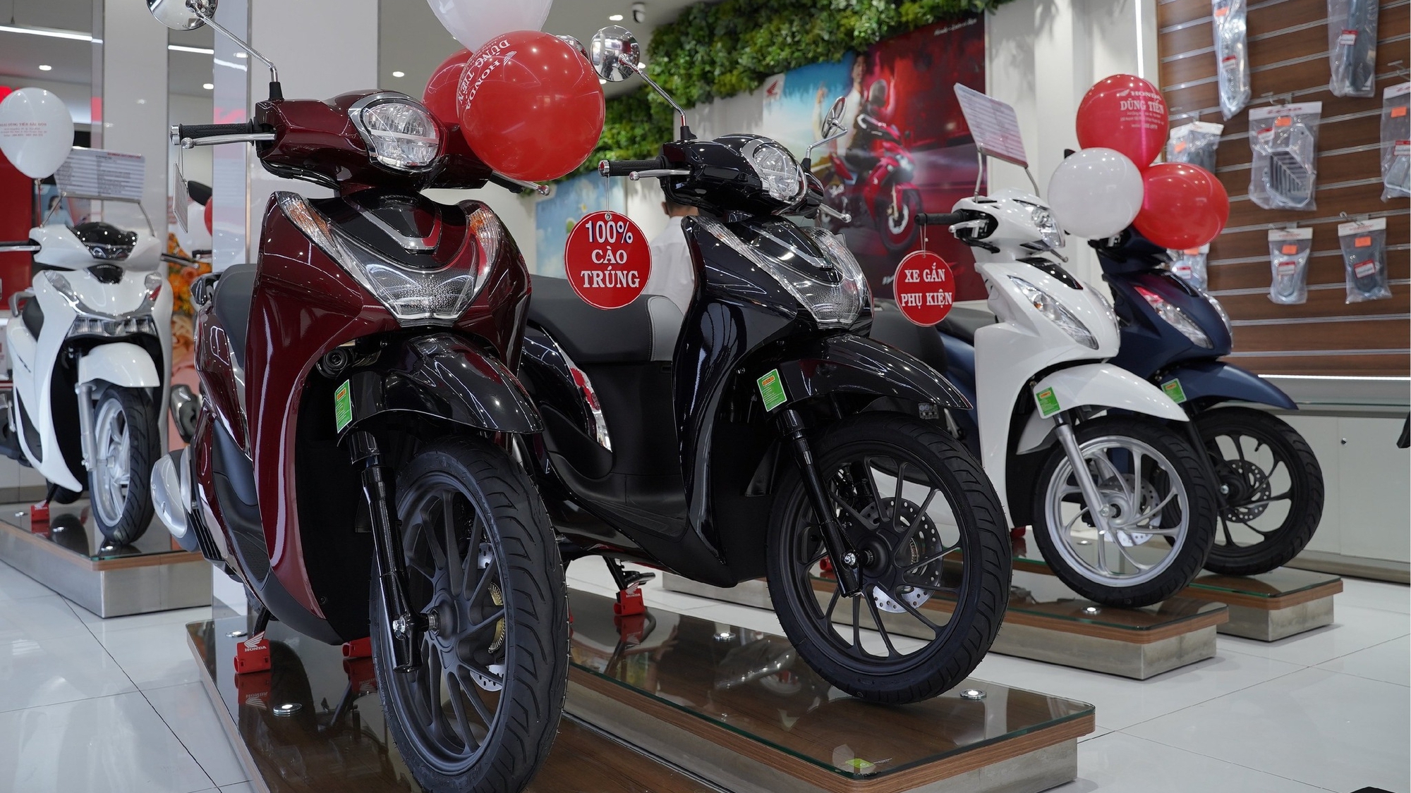 Honda SH Mode hạ giá kịch sàn, rẻ chưa từng có- Ảnh 2. Honda SH Mode hạ giá kịch sàn, rẻ chưa từng có- Ảnh 2.