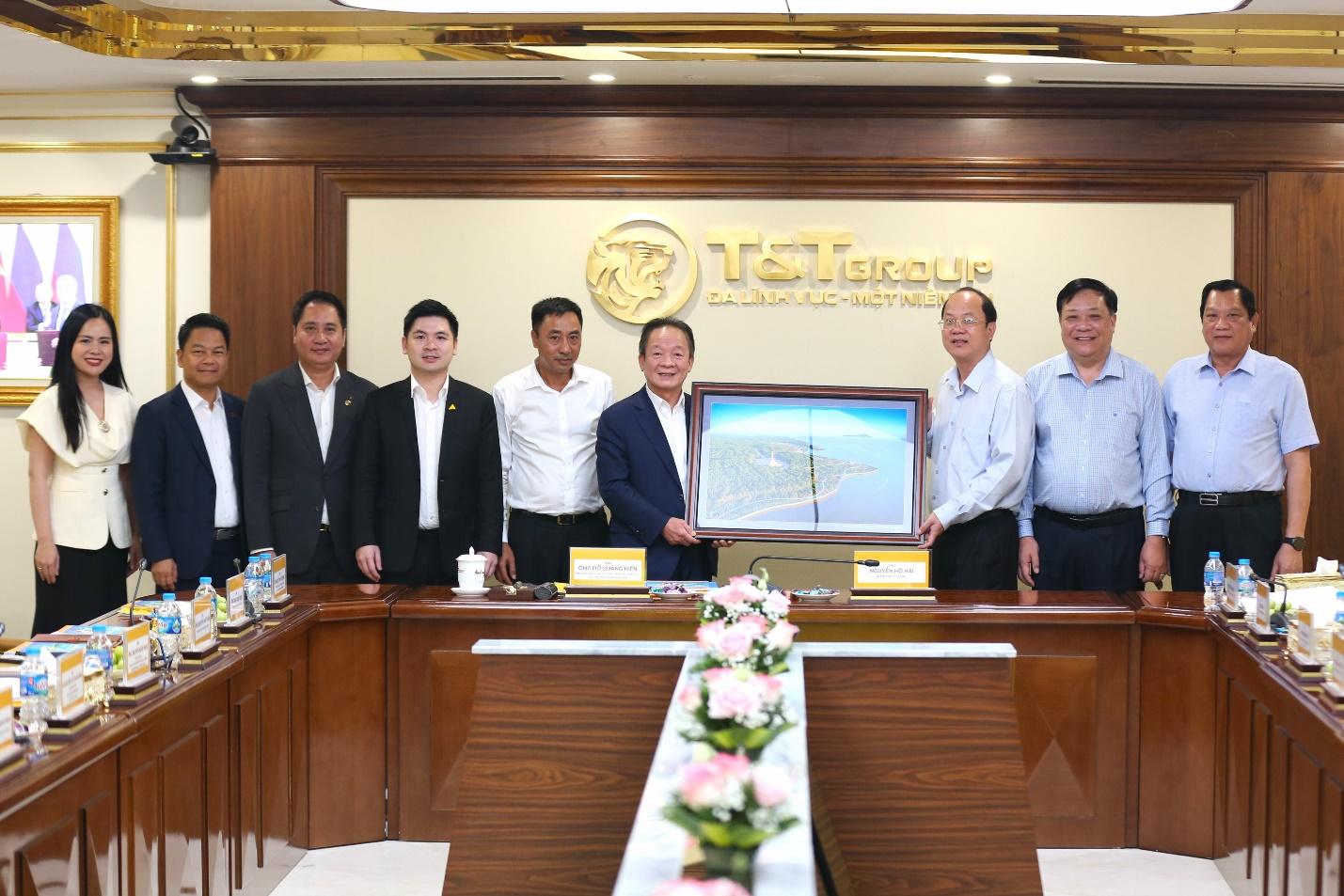 T&T Group của Bầu Hiển đề xuất nghiên cứu đầu tư loạt dự án lớn tại Cà Mau - Ảnh 1. T&T Group của Bầu Hiển đề xuất nghiên cứu đầu tư loạt dự án lớn tại Cà Mau - Ảnh 1.