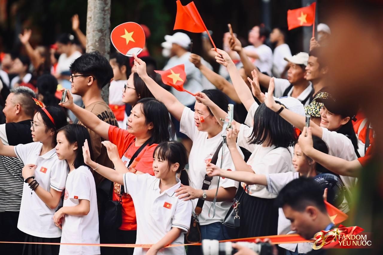 Lịch cấm đường ngày 30 / 8 phục vụ lễ tổng duyệt diễu binh kỷ niệm 80 năm Quốc khánh - Ảnh 24. Lịch cấm đường ngày 30 / 8 phục vụ lễ tổng duyệt diễu binh kỷ niệm 80 năm Quốc khánh - Ảnh 24.