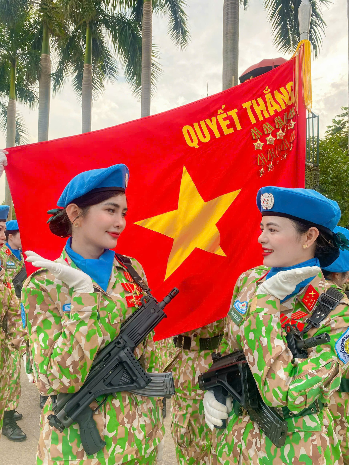Nữ trung úy Chu Quỳnh Phương tham gia diễu binh 3 thế hệ trong hòa bình - Ảnh 5. Nữ trung úy Chu Quỳnh Phương tham gia diễu binh 3 thế hệ trong hòa bình - Ảnh 5.