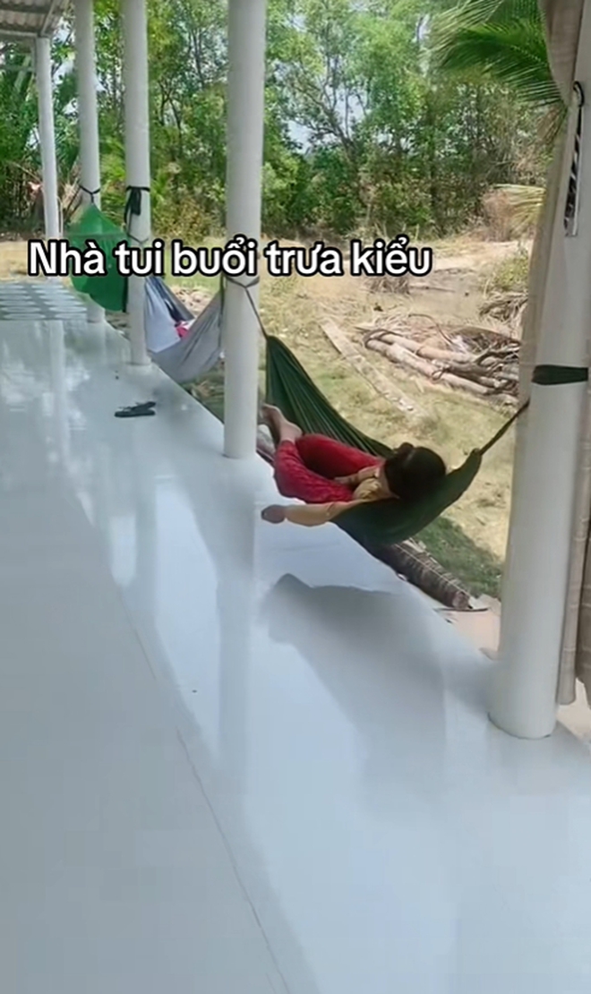 Trung bình nhà ở miền Tây đều có võng: Sức hút này bắt nguồn từ đâu? Vì sao ai cũng mê?- Ảnh 1. Trung bình nhà ở miền Tây đều có võng: Sức hút này bắt nguồn từ đâu? Vì sao ai cũng mê?- Ảnh 1.