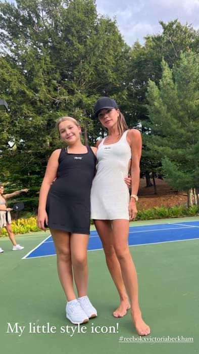 Harper Beckham: Công chúa nhà Becks thành thạo 5 môn thể thao, giành huy chương judo, nắm tay Messi ra sân bóng- Ảnh 12. Harper Beckham: Công chúa nhà Becks thành thạo 5 môn thể thao, giành huy chương judo, nắm tay Messi ra sân bóng- Ảnh 12.