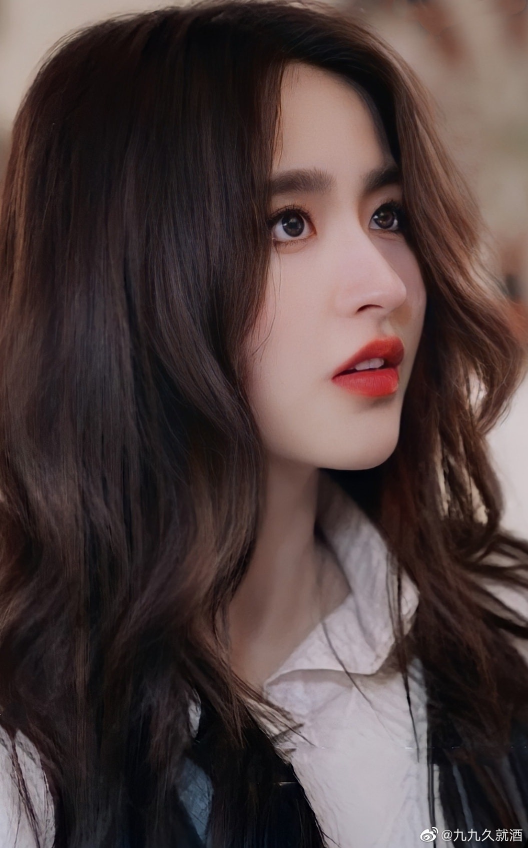 Mỹ nữ gen Z có visual đắt giá nhất showbiz bất ngờ tàn tạ đến đau lòng, cạo trọc đầu gây sốc MXH- Ảnh 10. Mỹ nữ gen Z có visual đắt giá nhất showbiz bất ngờ tàn tạ đến đau lòng, cạo trọc đầu gây sốc MXH- Ảnh 10.
