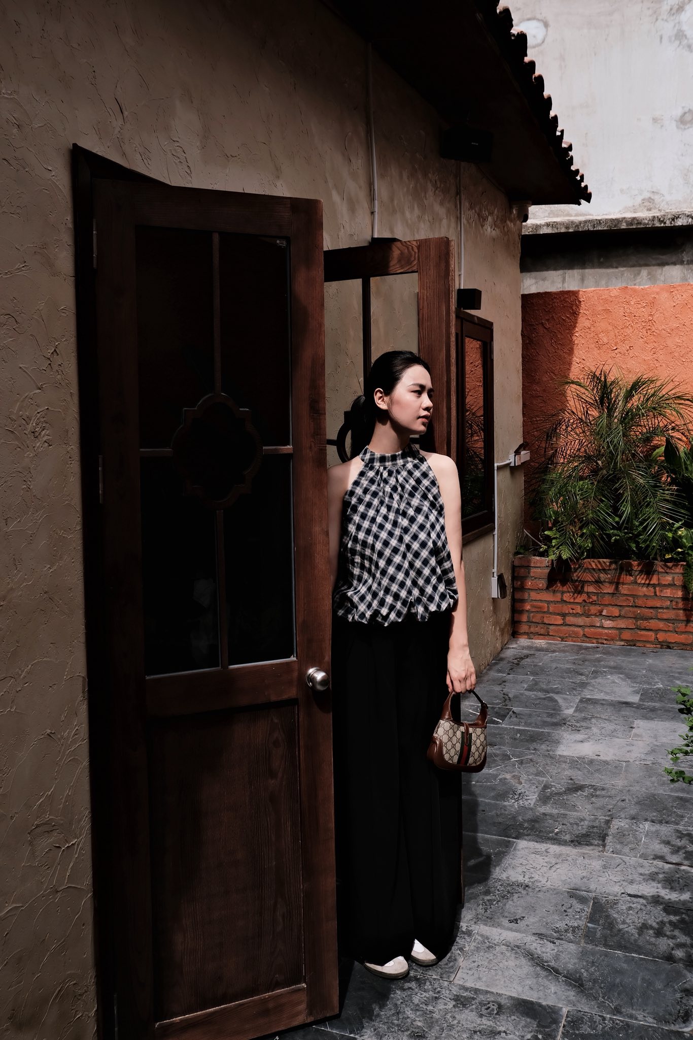 Nàng hoa khôi cưới đội trưởng ĐT Việt Nam, cuộc sống hiện tại ra sao?- Ảnh 4. Nàng hoa khôi cưới đội trưởng ĐT Việt Nam, cuộc sống hiện tại ra sao?- Ảnh 4.