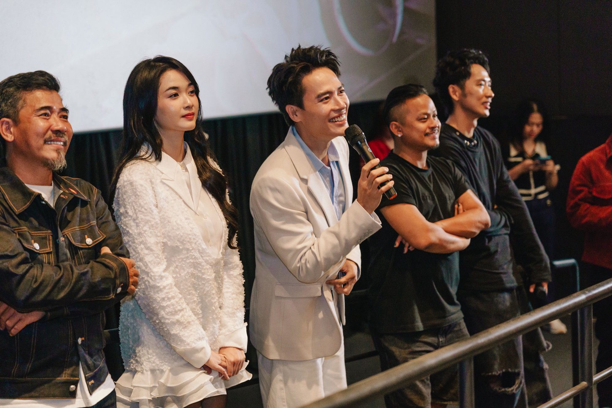 Nam diễn viên Việt nổi tiếng: “Khi nào tôi được cỡ anh Tuấn Trần, gia tài trên 1.000 tỷ mới lập gia đình” - Ảnh 1.