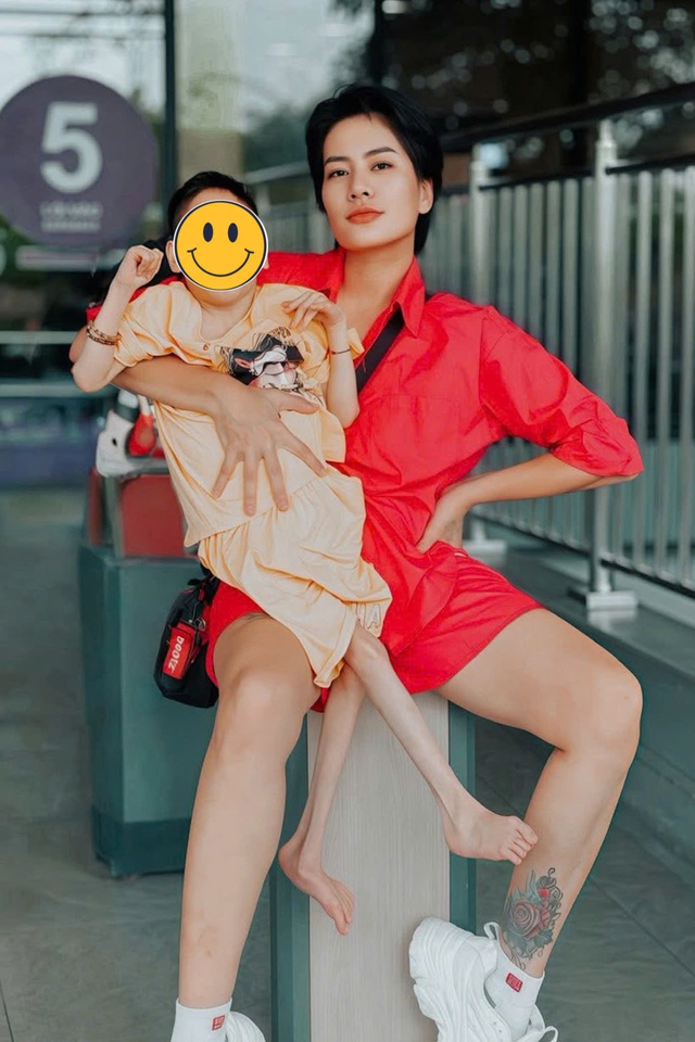 Con gái nữ diễn viên Vbiz bị bại não: Nhiễm khuẩn từ trong bụng mẹ, 14 tuổi như bé sơ sinh- Ảnh 5. Con gái nữ diễn viên Vbiz bị bại não: Nhiễm khuẩn từ trong bụng mẹ, 14 tuổi như bé sơ sinh- Ảnh 5.