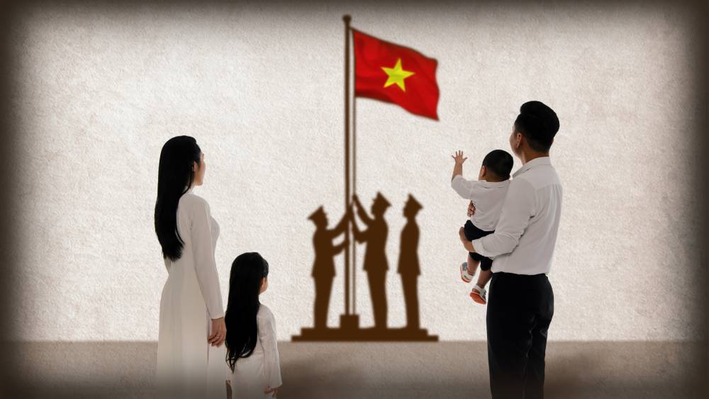 MC Hạnh Phúc: "Tình yêu nước đôi khi bắt đầu từ những khoảnh khắc bình dị thế này thôi" - Ảnh 1. MC Hạnh Phúc: "Tình yêu nước đôi khi bắt đầu từ những khoảnh khắc bình dị thế này thôi" - Ảnh 1.