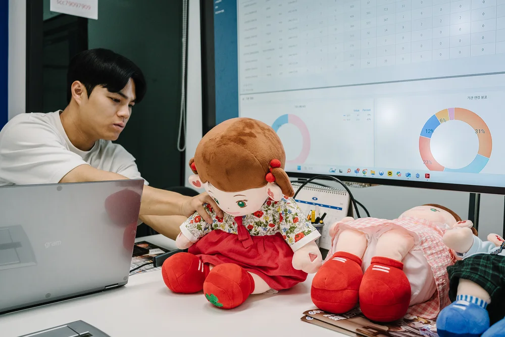 Đây mới là tác dụng kinh ngạc nhất của ChatGPT đối với cuộc đời chúng ta: "Giờ bà không còn muốn chết nữa" - Ảnh 4. Đây mới là tác dụng kinh ngạc nhất của ChatGPT đối với cuộc đời chúng ta: "Giờ bà không còn muốn chết nữa" - Ảnh 4.