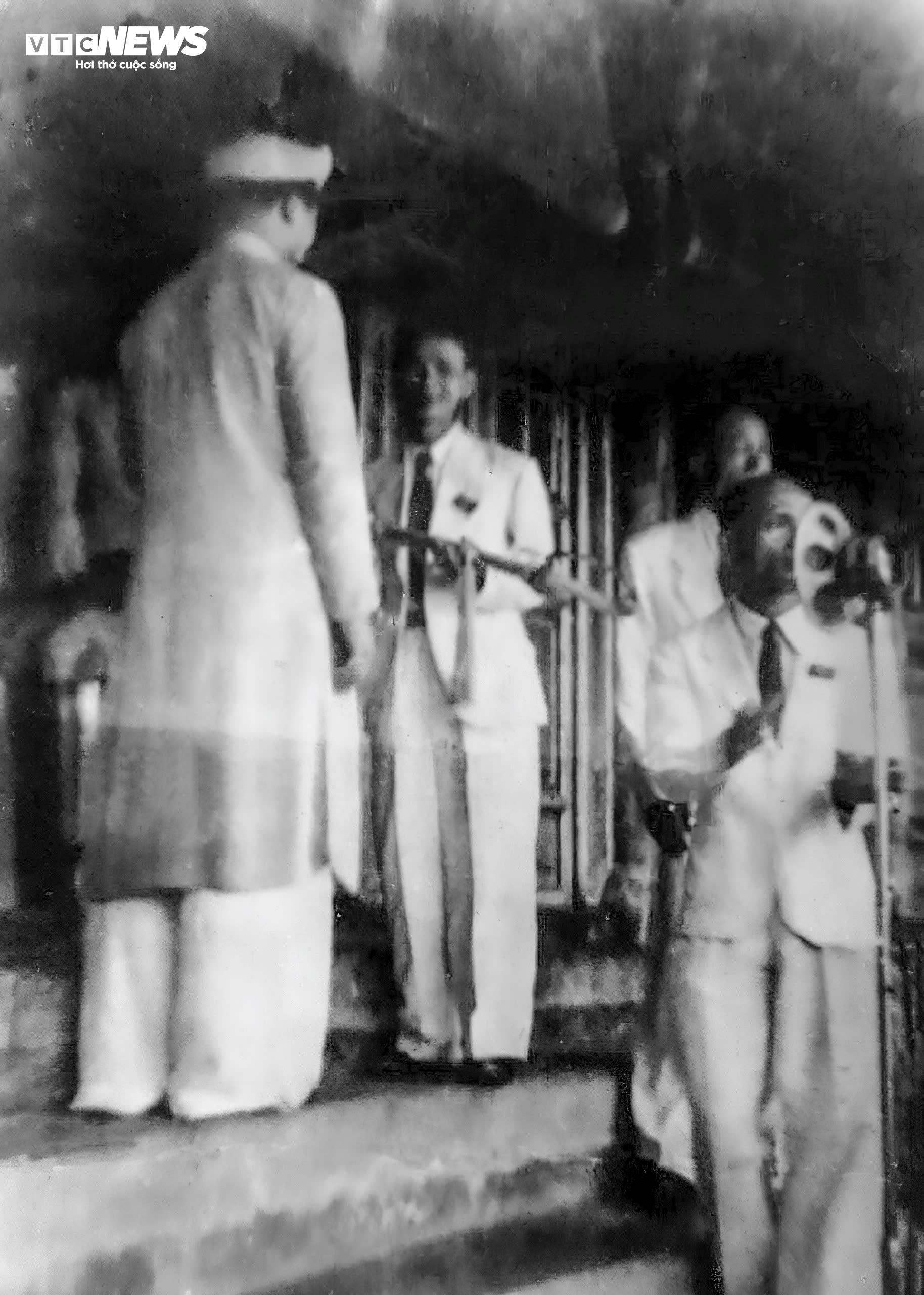 Cận cảnh lầu Ngũ Phụng nơi vua Bảo Đại đọc chiếu thóai vị 80 năm trước - Ảnh 1.