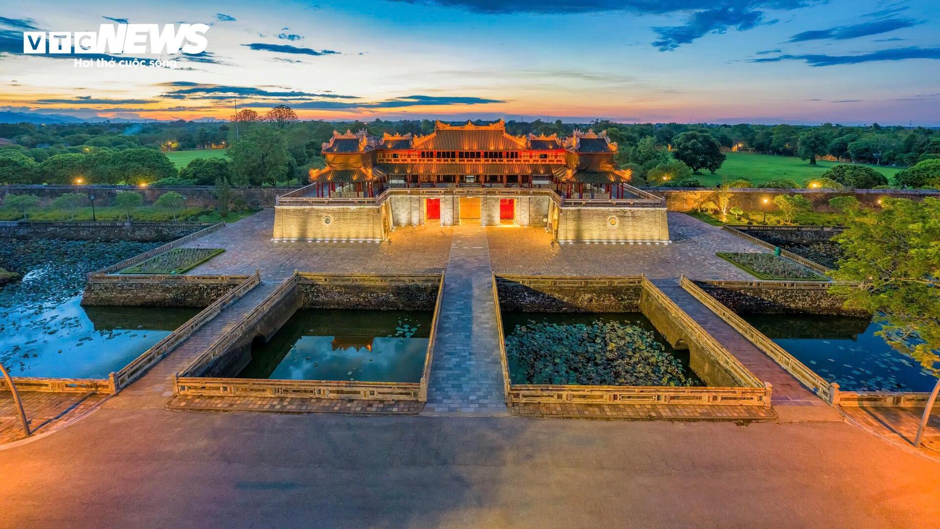 Cận cảnh lầu Ngũ Phụng nơi vua Bảo Đại đọc chiếu thóai vị 80 năm trước - Ảnh 6.