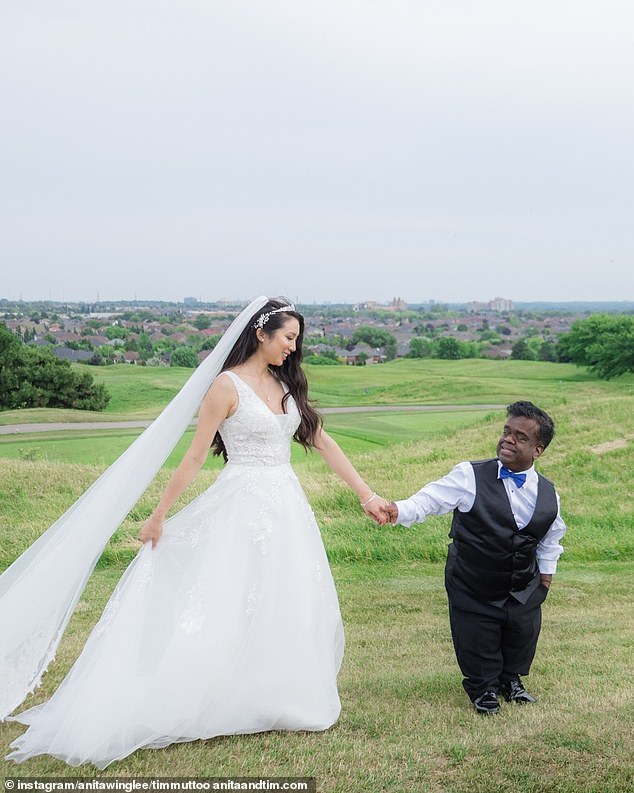 Câu chuyện tình yêu vượt qua chiều cao: Lấy chồng thấp hơn 40cm - Ảnh 4.