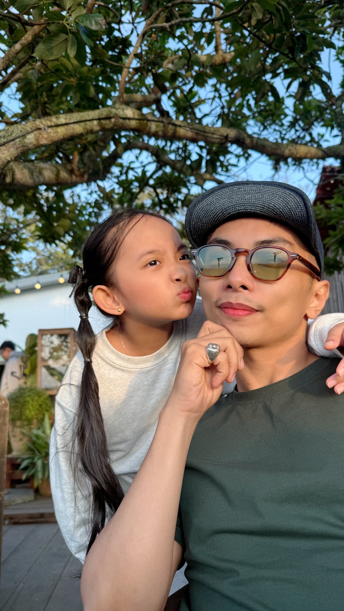 Một c&acirc;u n&oacute;i của con g&aacute;i Kh&aacute;nh Thi tiết lộ g&oacute;c khuất "đau l&ograve;ng" khi l&agrave;m con của Phan Hiển v&agrave; nữ ho&agrave;ng dancesport - Ảnh 1.