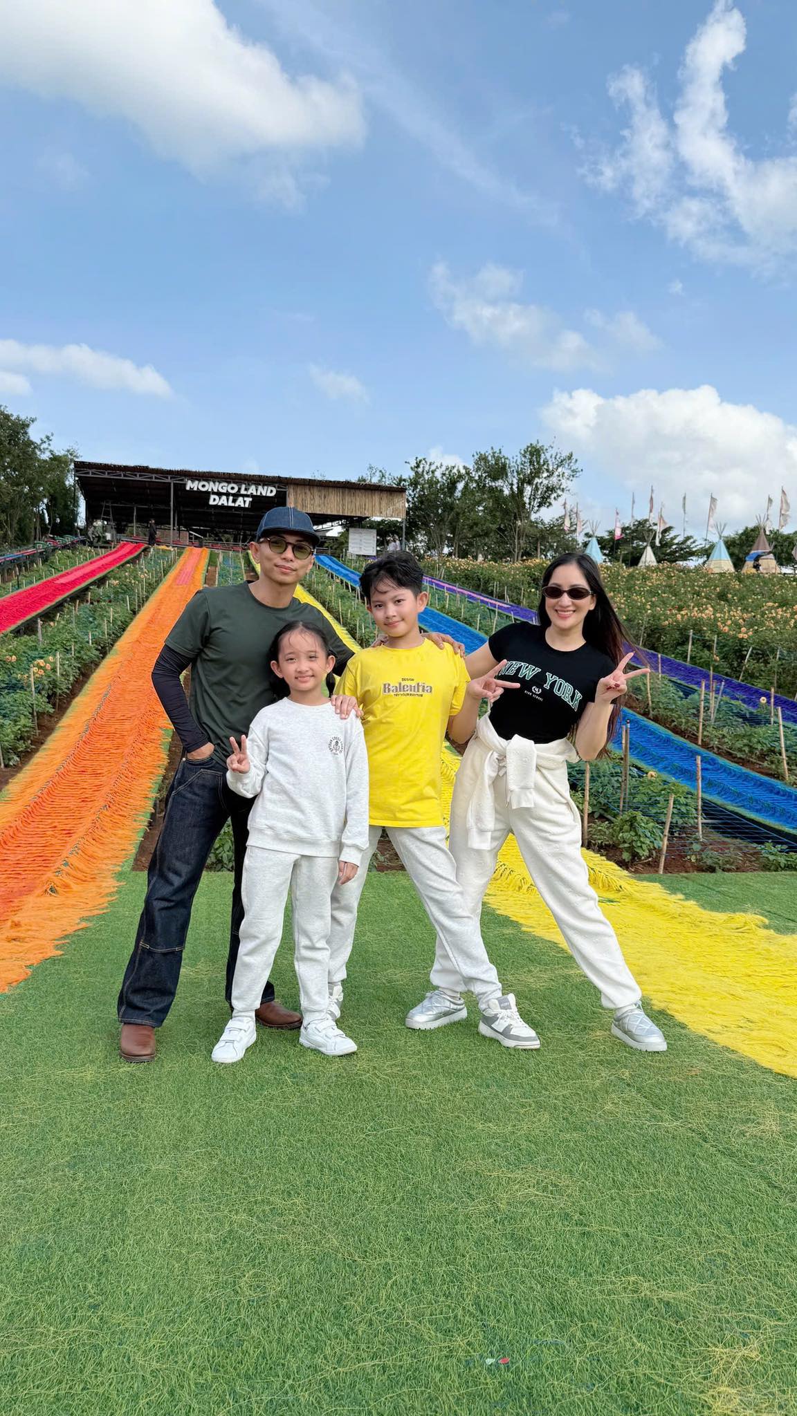 Một c&acirc;u n&oacute;i của con g&aacute;i Kh&aacute;nh Thi tiết lộ g&oacute;c khuất "đau l&ograve;ng" khi l&agrave;m con của Phan Hiển v&agrave; nữ ho&agrave;ng dancesport - Ảnh 7.