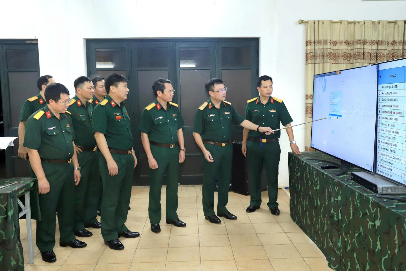 Thực hành cơ động lực lượng, xe pháo về Quảng trường Ba Đình - Ảnh 2.
