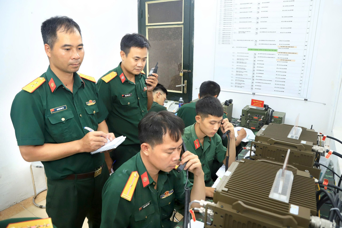 Thực hành cơ động lực lượng, xe pháo về Quảng trường Ba Đình - Ảnh 4.